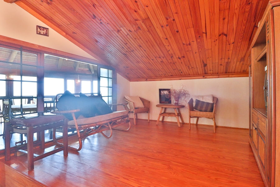 10 Bedroom Property for Sale in Dana Bay Western Cape